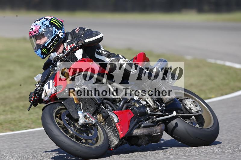 Archiv-2025/49 26.08.2025 Cornu Master School ADR/blau-bleu/51